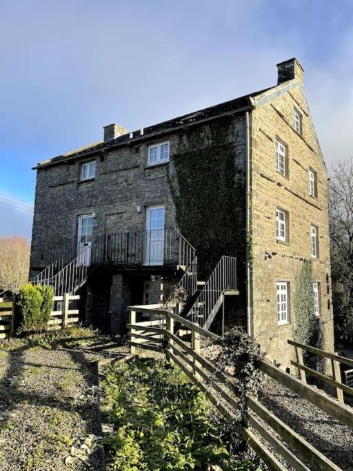 The Granary, Old Corn Mill, Yorkshire Dales Apartment West Burton Luaran gambar