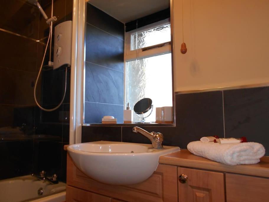 The Granary, Old Corn Mill, Yorkshire Dales Apartment West Burton Luaran gambar